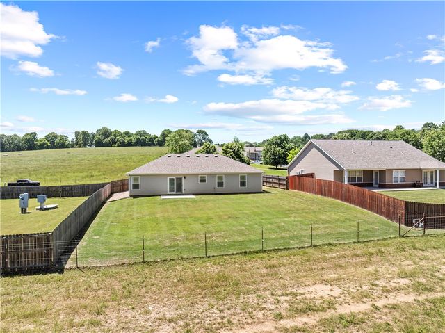 1821 Wellington Road, Harrison, AR 72601