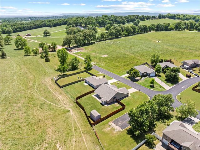 1821 Wellington Road, Harrison, AR 72601