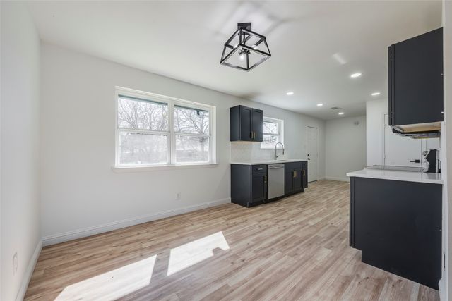 2924 Amber Lane, Farmers Branch, TX 75234