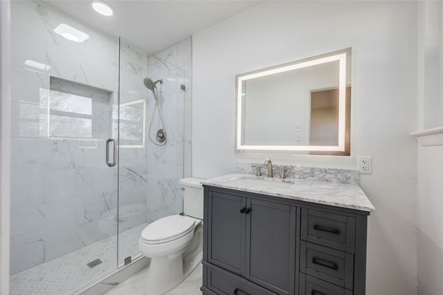 2924 Amber Lane, Farmers Branch, TX 75234