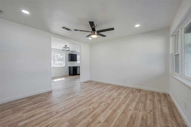 2924 Amber Lane, Farmers Branch, TX 75234