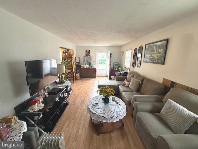 21660 N ESSEX DR, Lexington Park, MD 20653