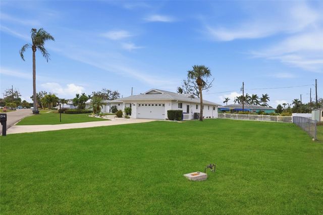 514 PALM AVENUE, Nokomis, FL 34275