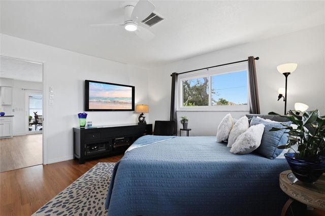 514 PALM AVENUE, Nokomis, FL 34275