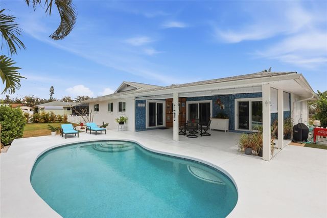 514 PALM AVENUE, Nokomis, FL 34275