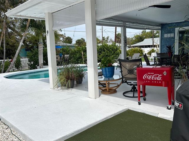 514 PALM AVENUE, Nokomis, FL 34275