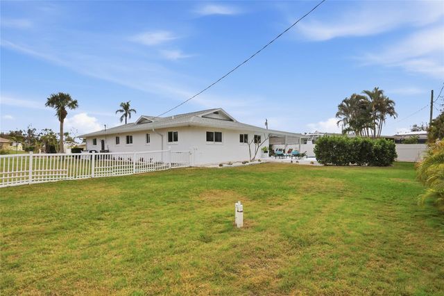 514 PALM AVENUE, Nokomis, FL 34275