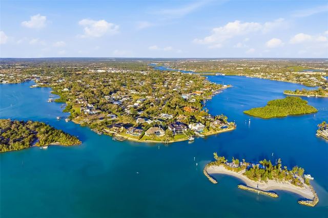 514 PALM AVENUE, Nokomis, FL 34275