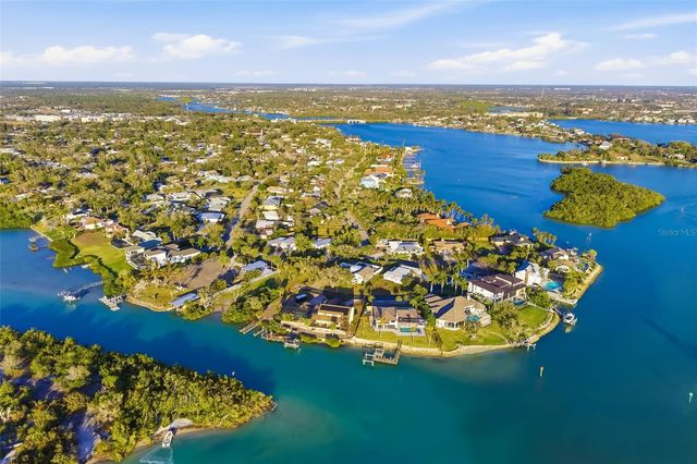 514 PALM AVENUE, Nokomis, FL 34275