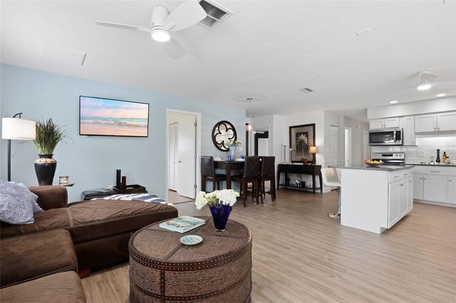 514 PALM AVENUE, Nokomis, FL 34275