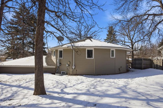 1330 Lori Avenue, Detroit Lakes, MN 56501