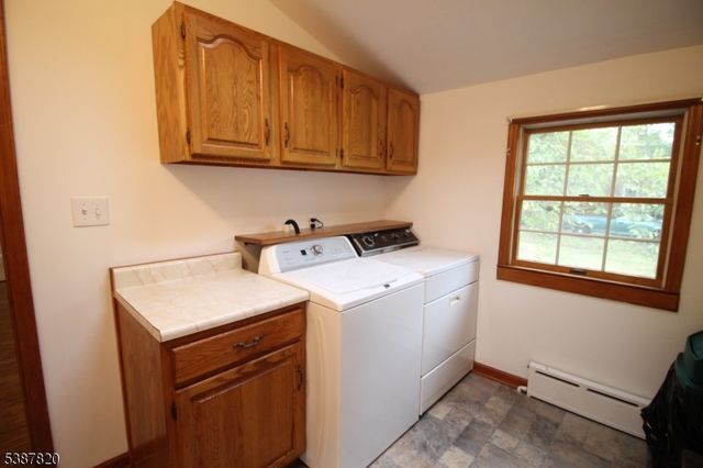 89 Pearl St, Bridgewater Twp., NJ 08807