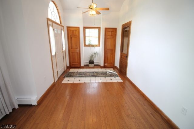 89 Pearl St, Bridgewater Twp., NJ 08807
