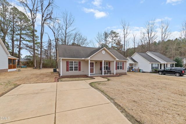 132 Brook Place, Smithfield, NC 27577