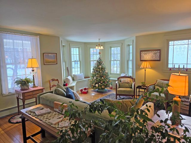 39 West Street, Newfane, VT 05345