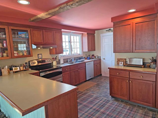 39 West Street, Newfane, VT 05345