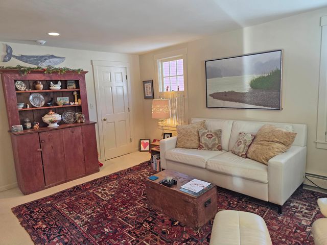 39 West Street, Newfane, VT 05345