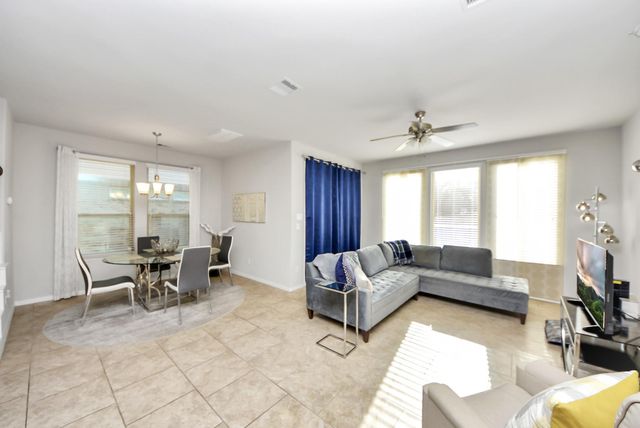 3310 Rainflower Springs Lane, Rosenberg, TX 77471