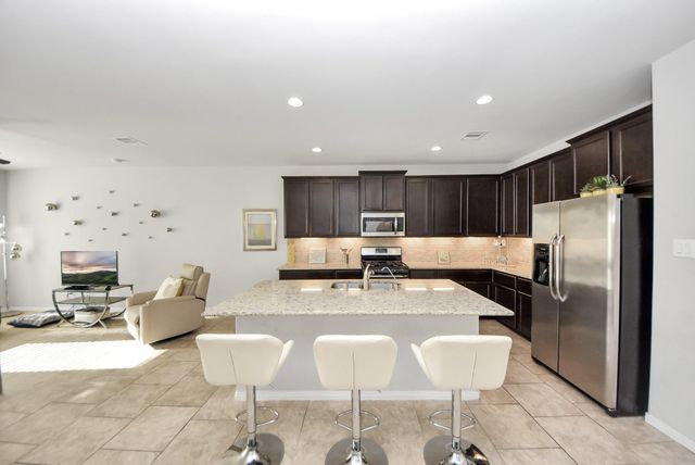 3310 Rainflower Springs Lane, Rosenberg, TX 77471