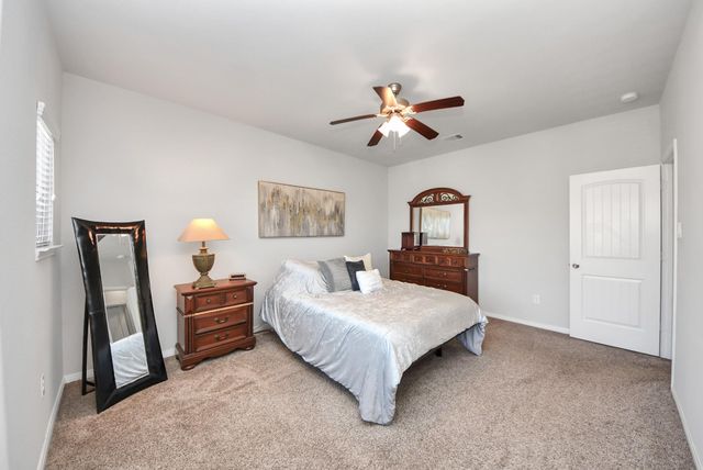 3310 Rainflower Springs Lane, Rosenberg, TX 77471