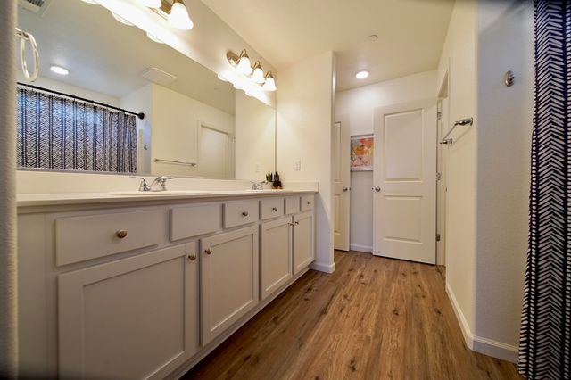 7114 Avenue 310, Visalia, CA 93291