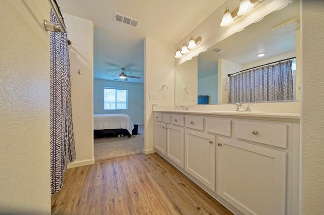 7114 Avenue 310, Visalia, CA 93291