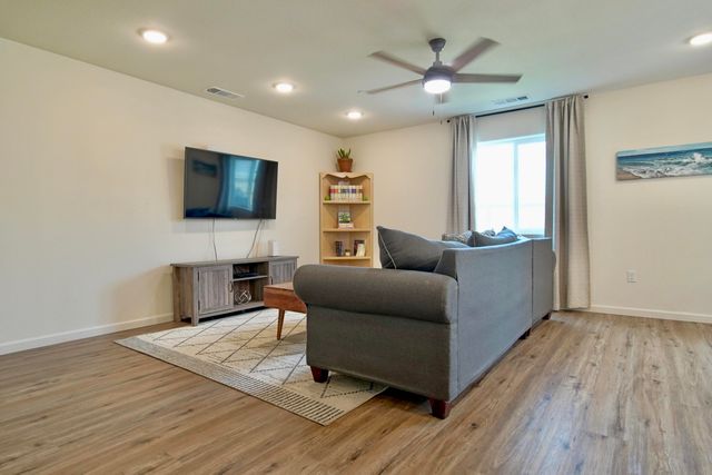 7114 Avenue 310, Visalia, CA 93291