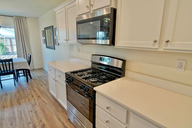 7114 Avenue 310, Visalia, CA 93291