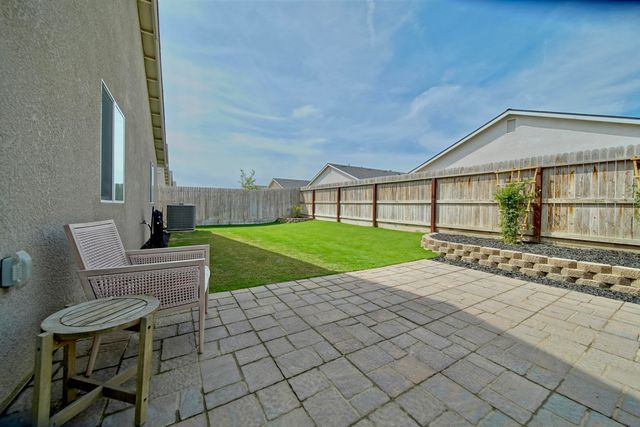 7114 Avenue 310, Visalia, CA 93291