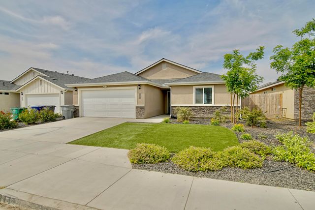 7114 Avenue 310, Visalia, CA 93291