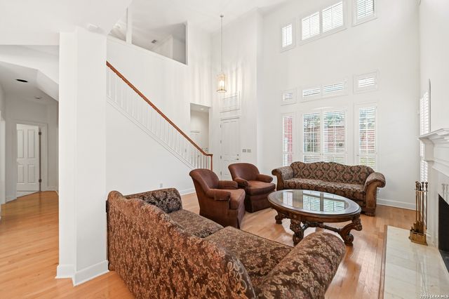 15 Villa Verde, San Antonio, TX 78230