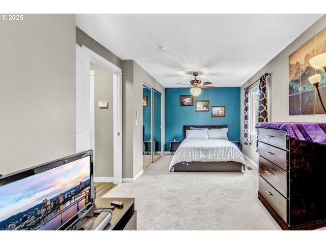 2017 Sw 2ND Ct, Gresham, OR 97080