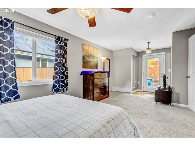 2017 Sw 2ND Ct, Gresham, OR 97080