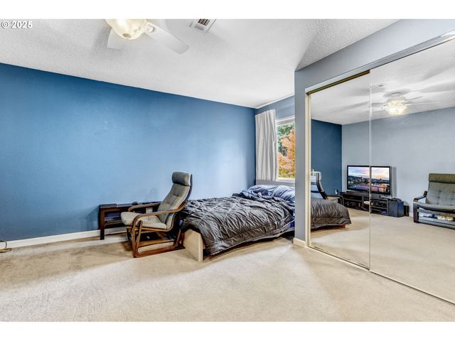 2017 Sw 2ND Ct, Gresham, OR 97080