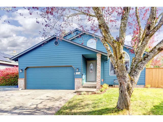 2017 Sw 2ND Ct, Gresham, OR 97080