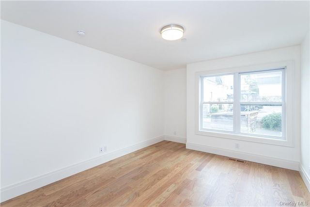 121 Fisher Avenue 5, White Plains, NY 10606