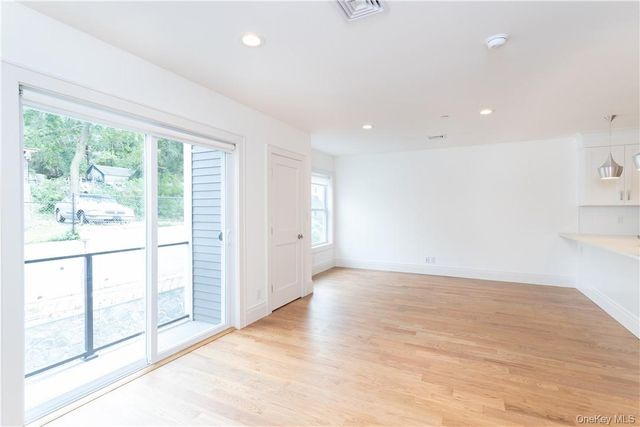 121 Fisher Avenue 5, White Plains, NY 10606
