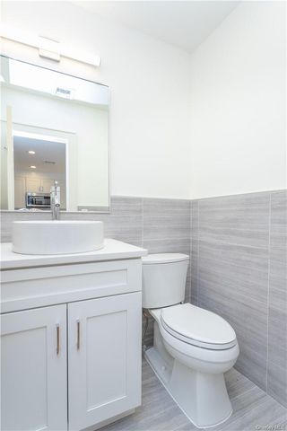 121 Fisher Avenue 5, White Plains, NY 10606