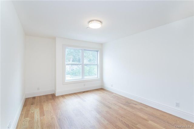 121 Fisher Avenue 5, White Plains, NY 10606