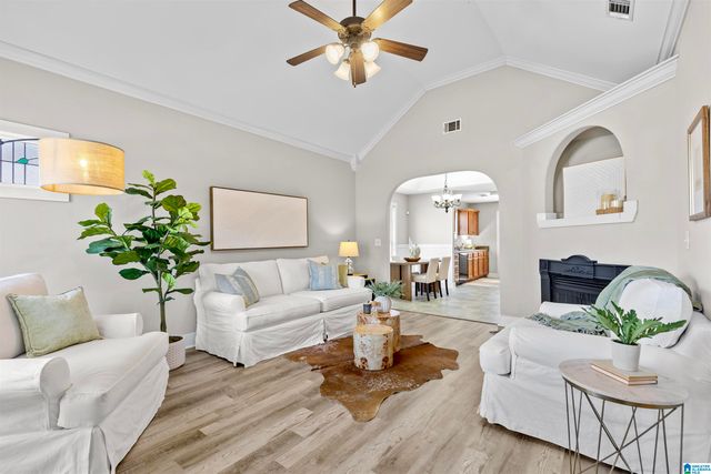 293 ROSSBURG DRIVE, Calera, AL 35040