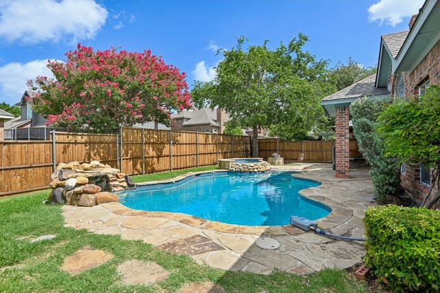 2225 Kings Forest Lane, Flower Mound, TX 75028