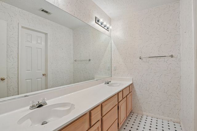 2225 Kings Forest Lane, Flower Mound, TX 75028