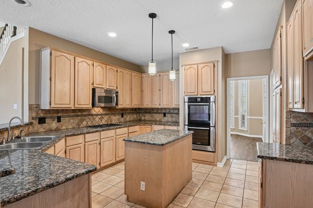 2225 Kings Forest Lane, Flower Mound, TX 75028