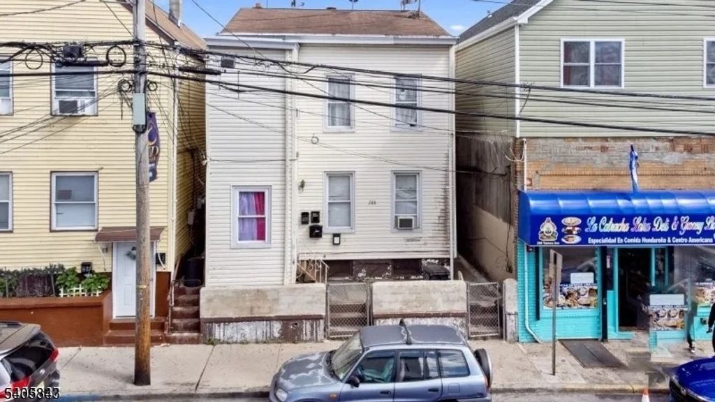 288 Totowa Ave, Paterson City, NJ 07502