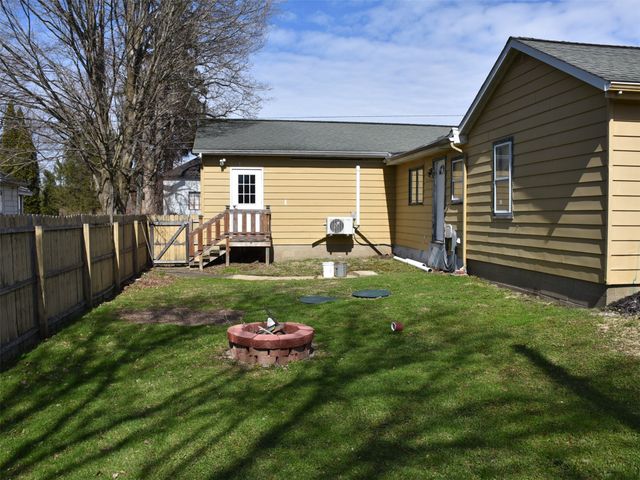 25141 STATE Street, Meadville, PA 16335