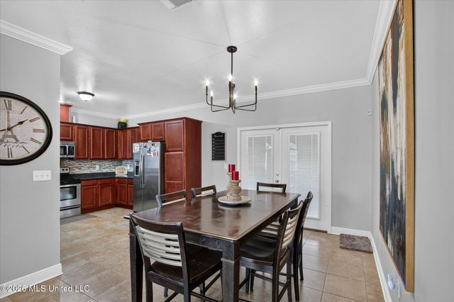 2109 Eva Avenue, Ocean Springs, MS 39564