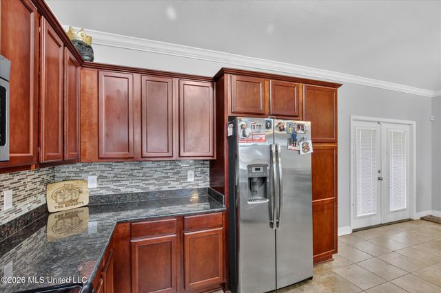 2109 Eva Avenue, Ocean Springs, MS 39564