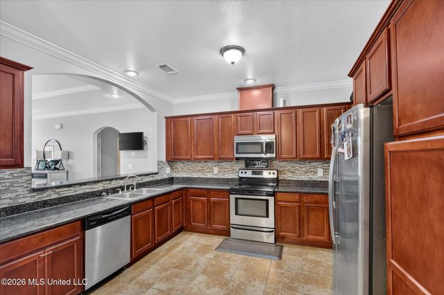 2109 Eva Avenue, Ocean Springs, MS 39564
