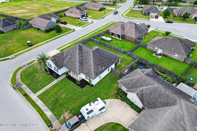 2109 Eva Avenue, Ocean Springs, MS 39564