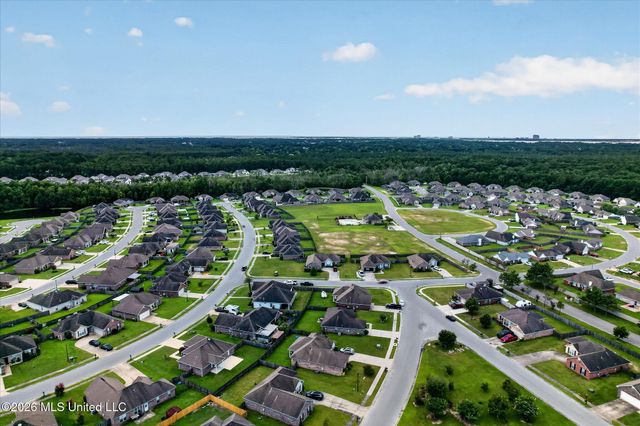 2109 Eva Avenue, Ocean Springs, MS 39564